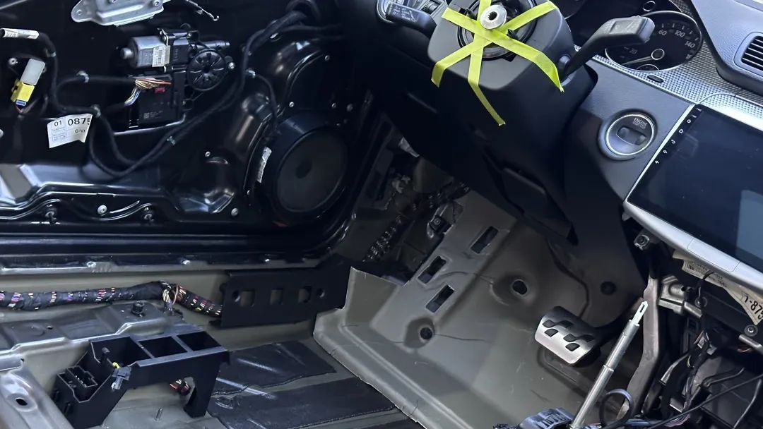 r36翻新改造全过程,大众r36这么老的车怎么还卖这么贵