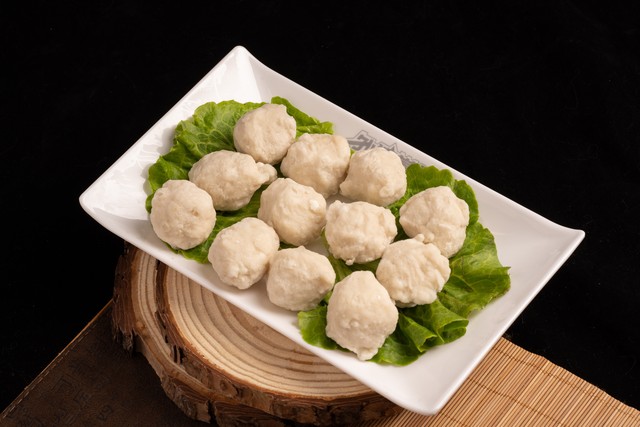 接了尿叔三十万元捐款之外，就是他在老运河畔又有了新的“发现”