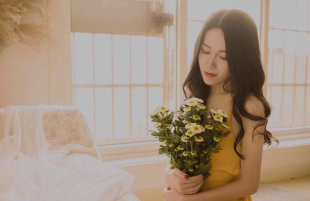 雌激素水平降低4种食物建议少吃,女性过了50岁雌激素下降怎么预防