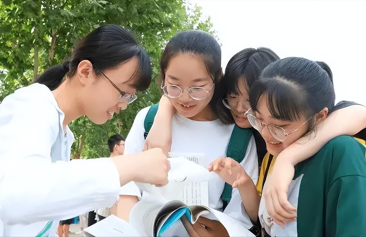 广东16岁女孩懒得考清华北大,广东16岁女孩清华北大