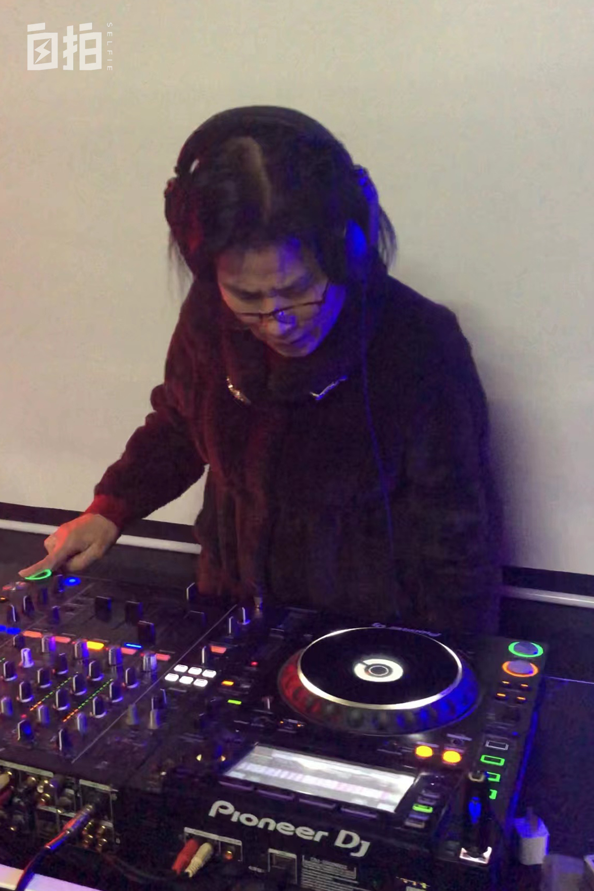 记录摆摊生活卖臭豆腐,在大学城摆地摊卖臭豆腐