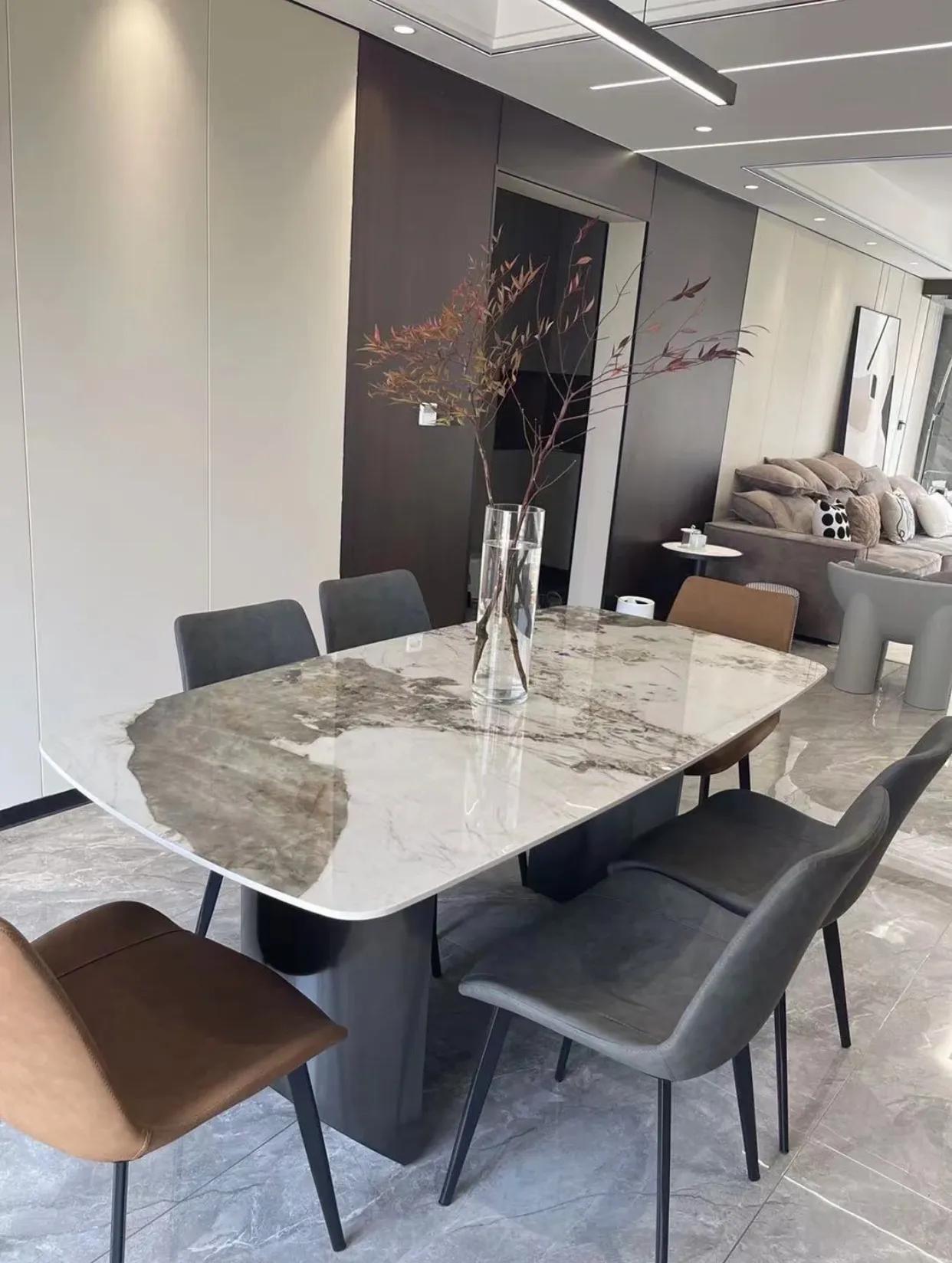 岩板餐桌跟天然石餐桌哪个好,七星石餐桌和岩板餐桌区别