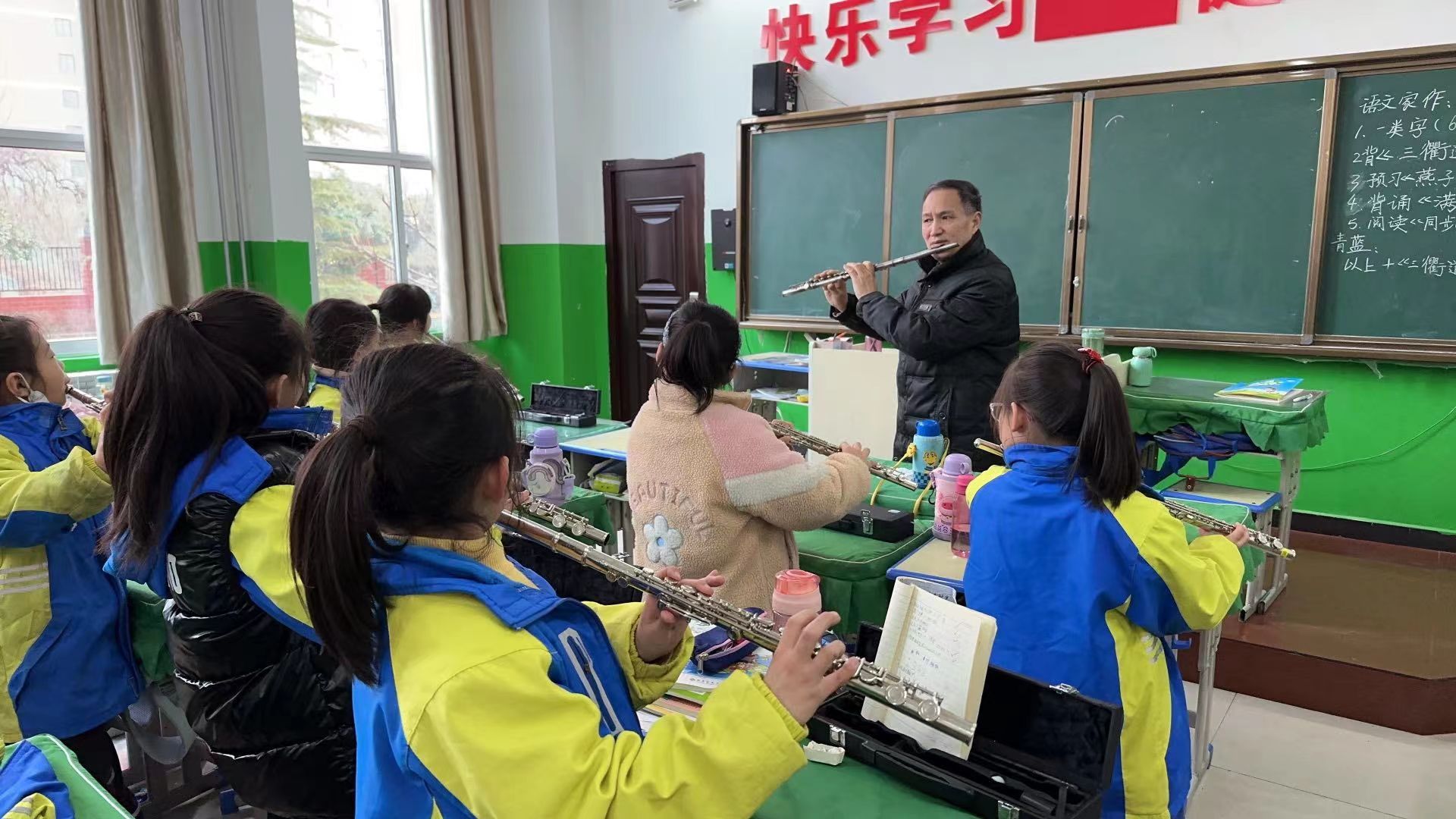 社团文化艺术节社团风采展示视频,渭南市文化艺术培训成果展