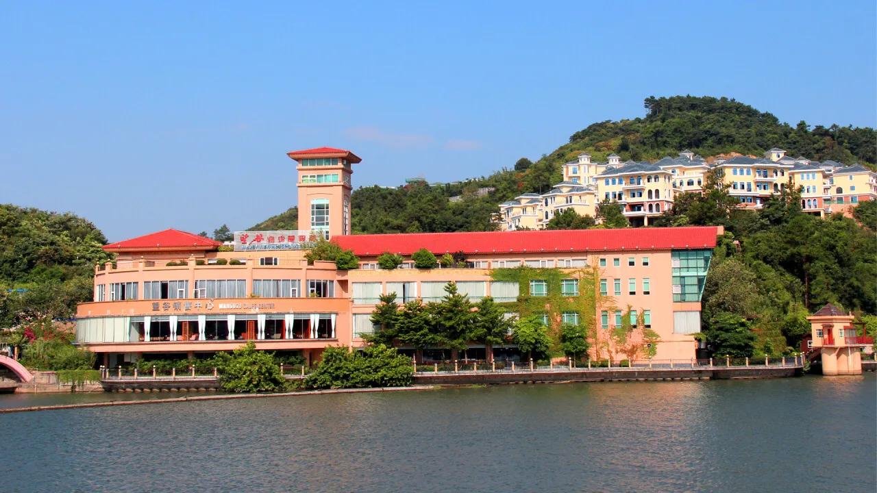 广州从化温泉度假别墅带泳池,广州从化水上威尼斯泳道别墅