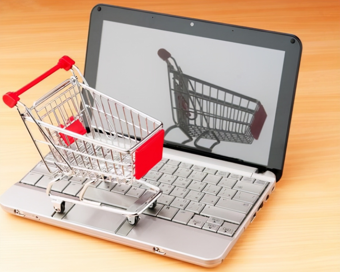 实体店衣服价格有多离谱,实体店衣服为什么在网上便宜