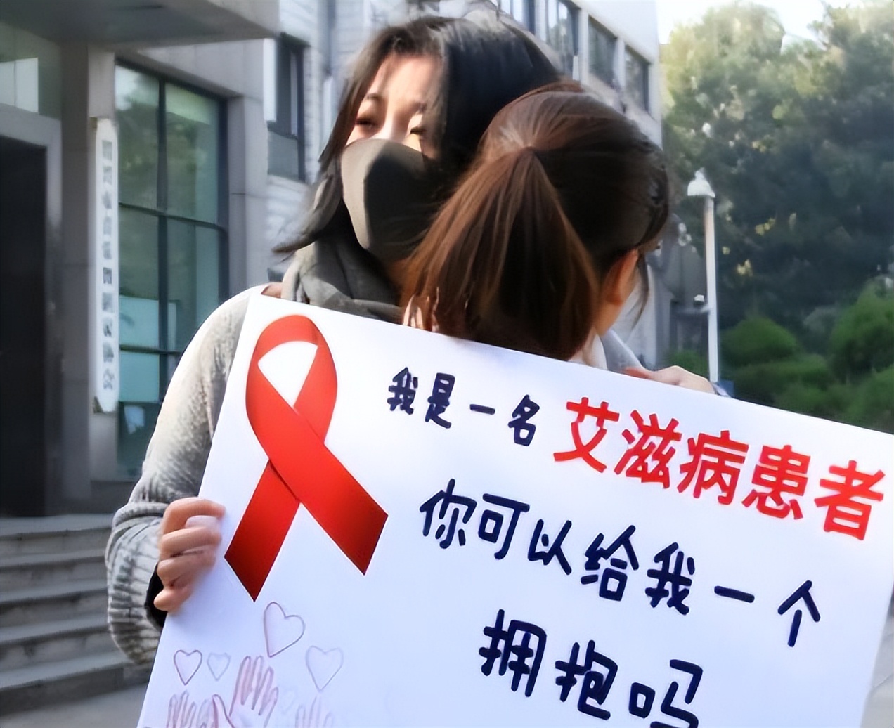 艾滋病出现，口腔会有症状吗？不妨来了解