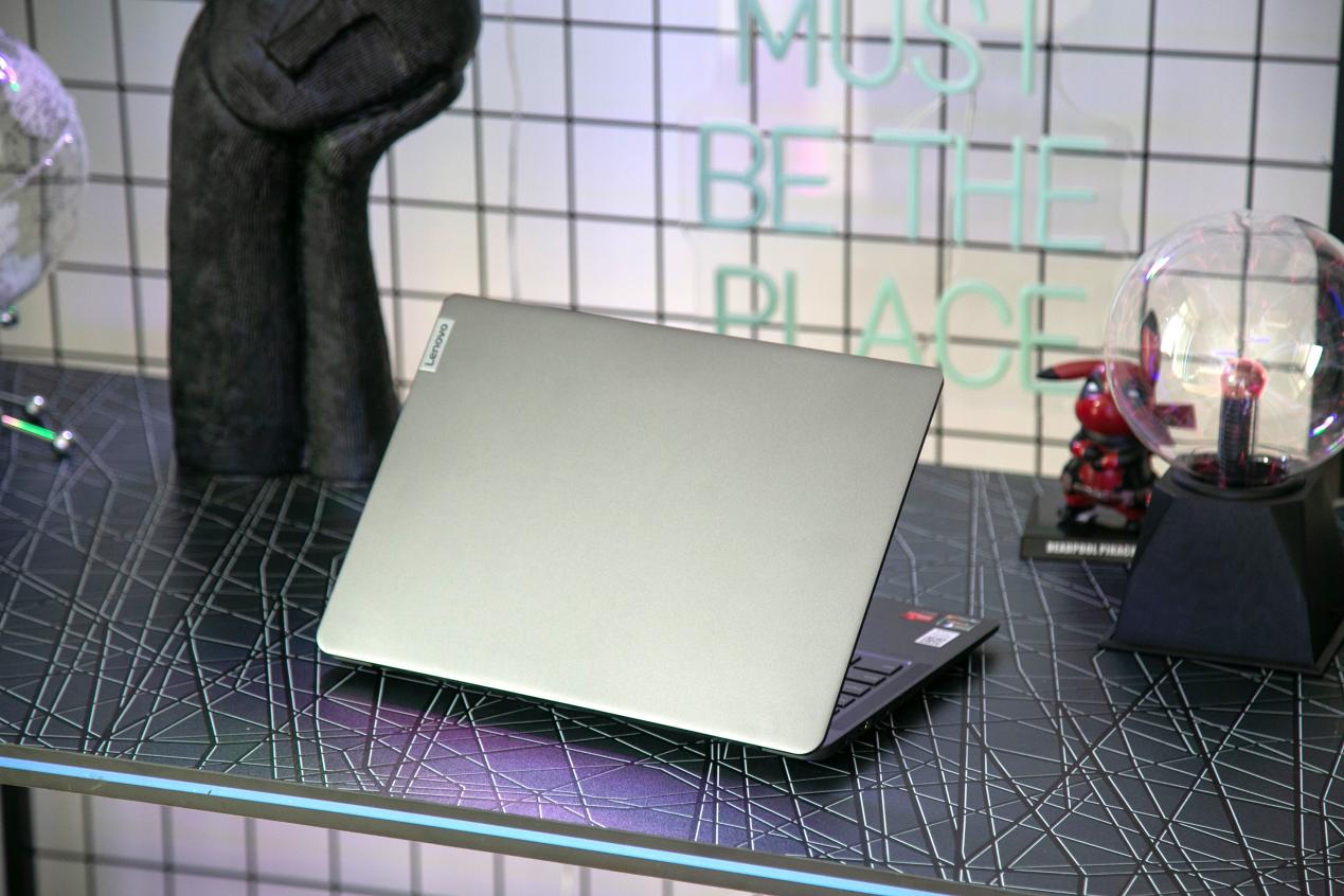 联想小新14寸笔记本详细评测,联想小新2023款笔记本测评