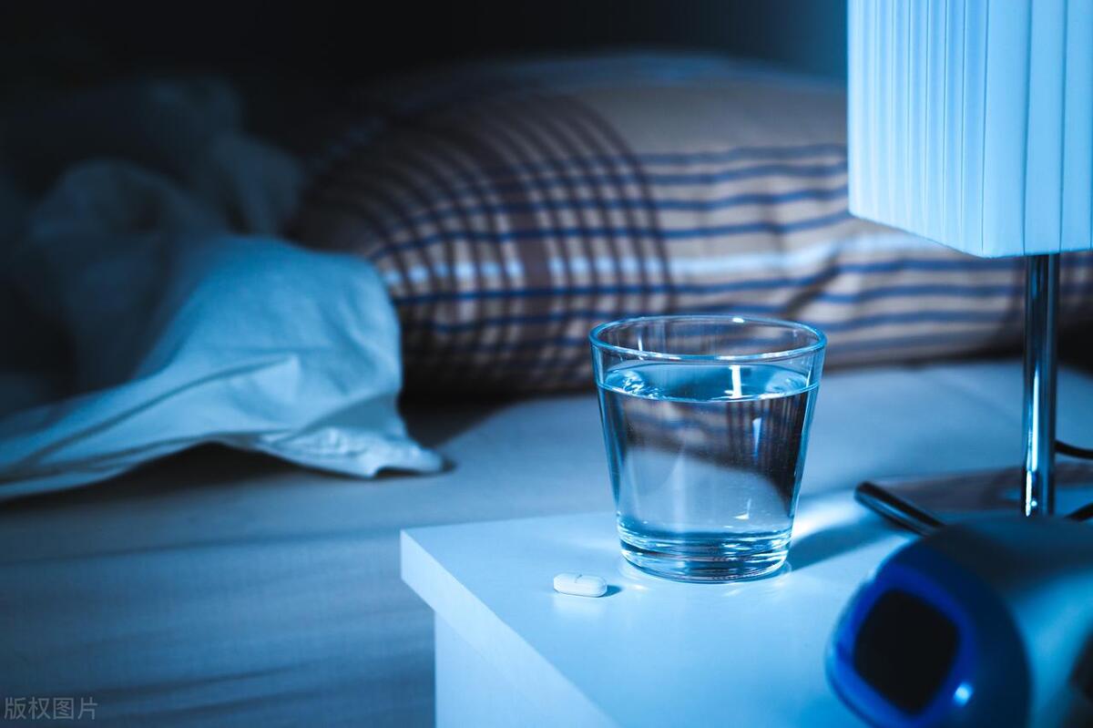 老年人失眠用哪种安眠药比较合适,老年人失眠每天半片安定安全吗