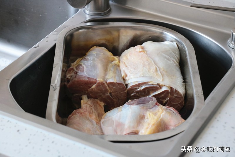 酱牛肉软烂无比的秘诀,酱牛肉如何用酱油先泡一下