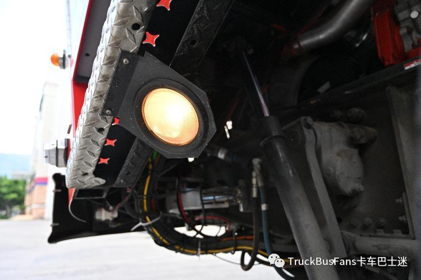 这就是美国“高级”消防车？详解豪士科FRGP4城市高供主战消防车