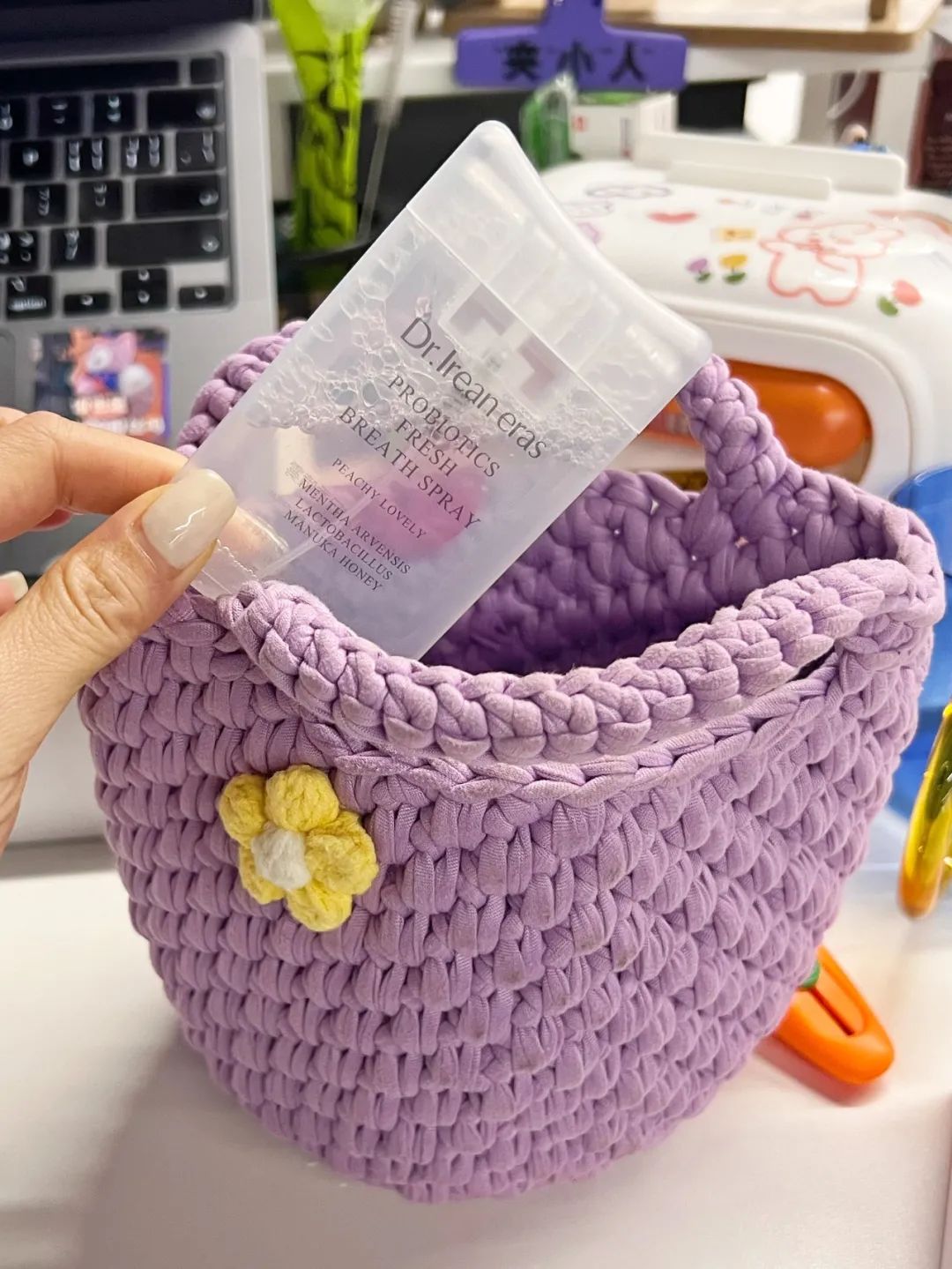 这女人一露脸,我就想为她花钱…