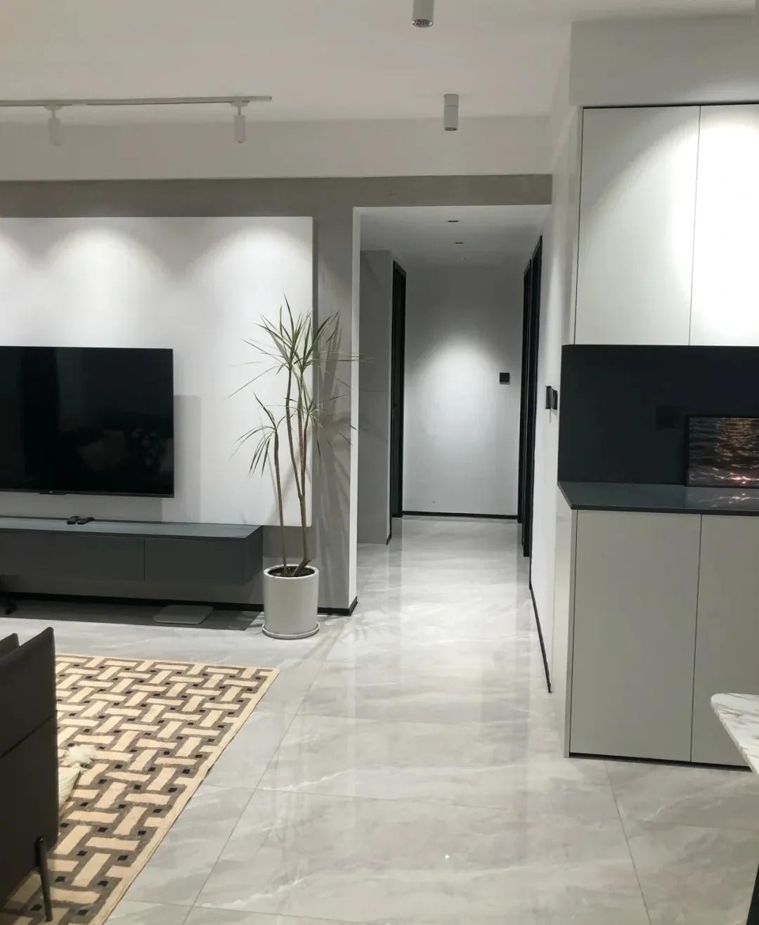 客厅地面铺抛釉砖好还是通体砖好,客厅铺抛釉瓷砖好还是通体好