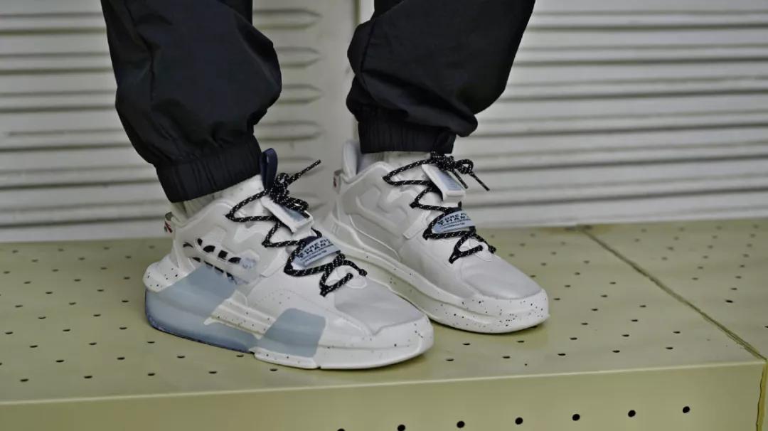 安踏奥运冠军鞋新款,安踏奥运冠军系列测评