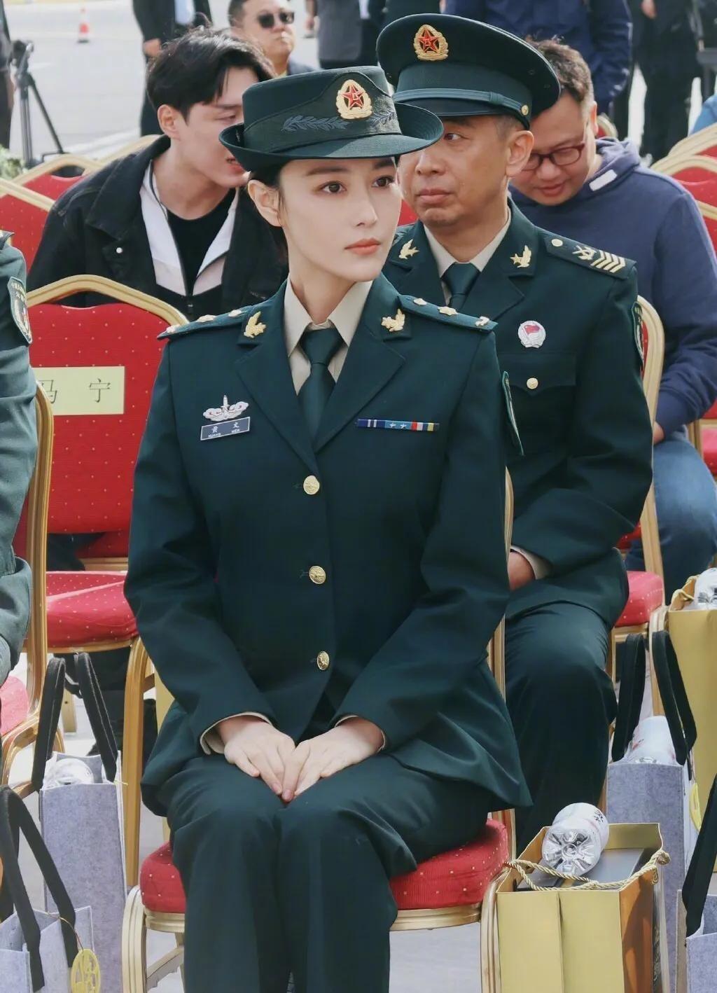 根正苗红何捷,何捷和张馨予现在关系怎样