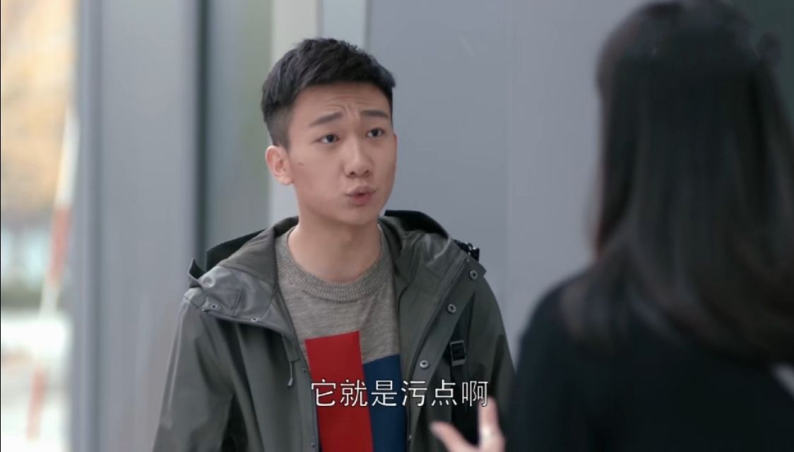 欢乐颂应勤邱莹莹买咖啡,欢乐颂应勤跟着邱莹莹坐地铁