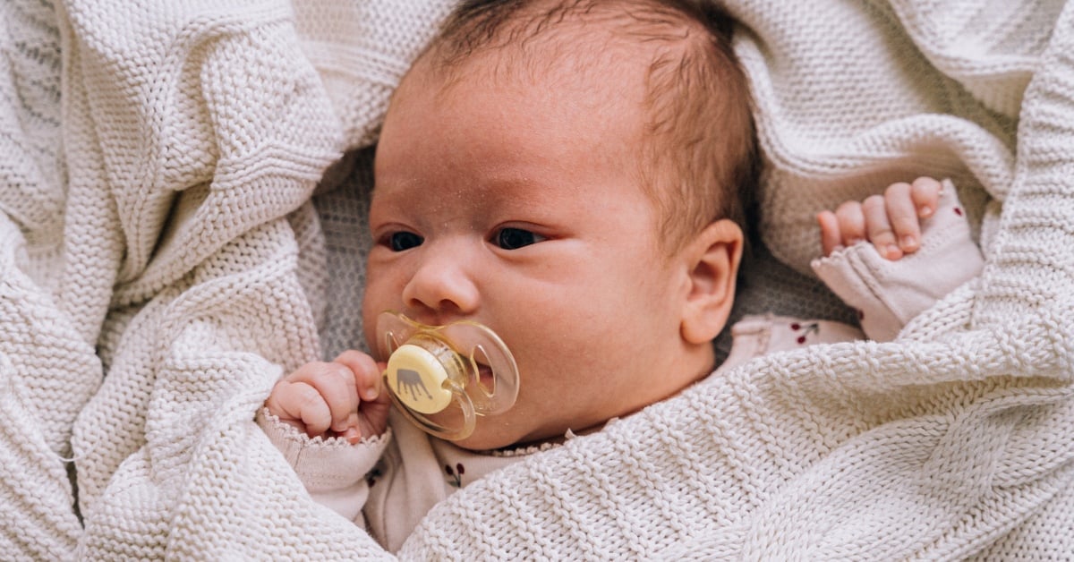周岁宝宝戒奶嘴最实用妙招,宝宝戒奶嘴最快最有效的方法