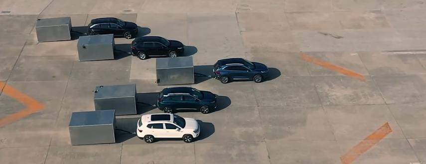 标致4008操控好吗,区长测试本田皓影与标致4008