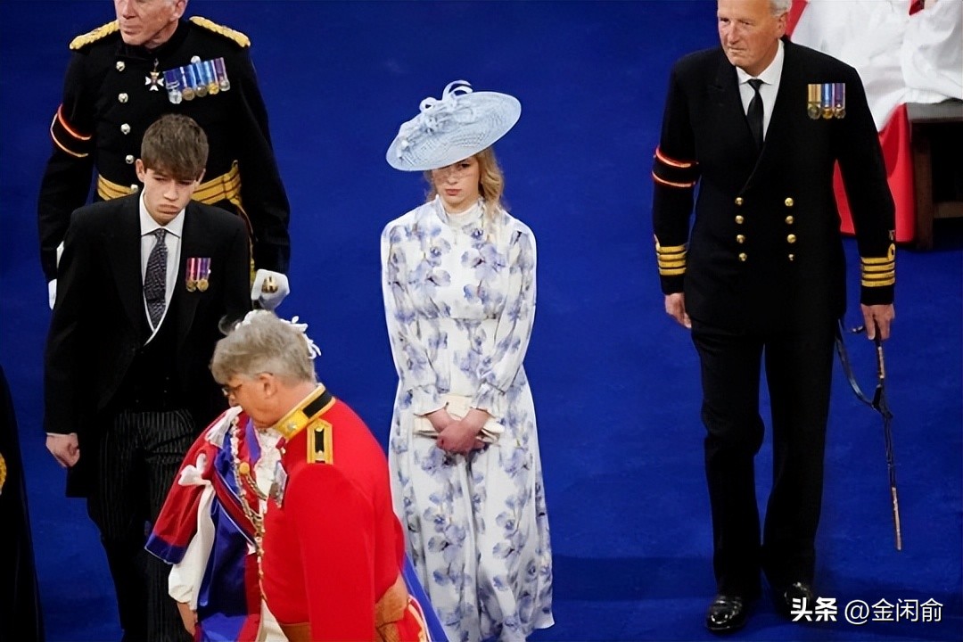 8岁夏洛特公主现场,英国公主夏洛特7岁生日照片