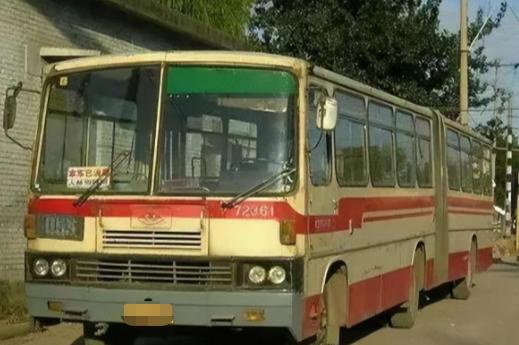 江苏“716”抢劫轮奸案，两名女性惨遭8人轮奸，40名乘客熟视无睹