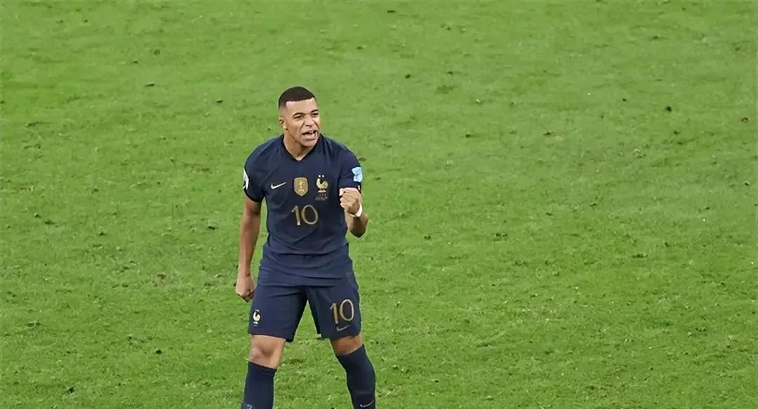 姆巴佩97秒绝平阿根廷全过程,阿根廷夺冠瞬间姆巴佩反应