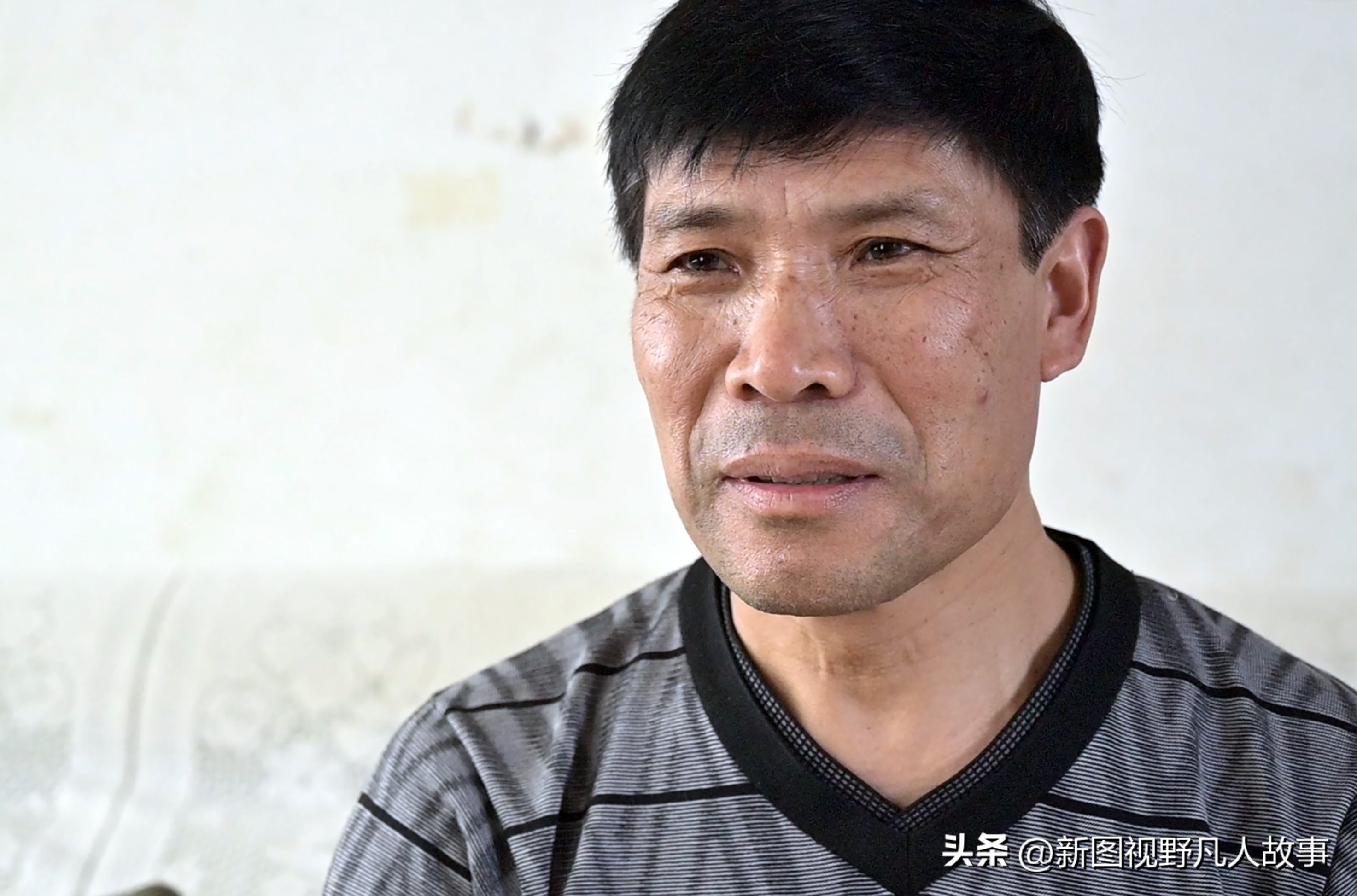 他，3岁患小儿麻痹，拒绝“躺平”，拄拐打拼38年，实现财务自由