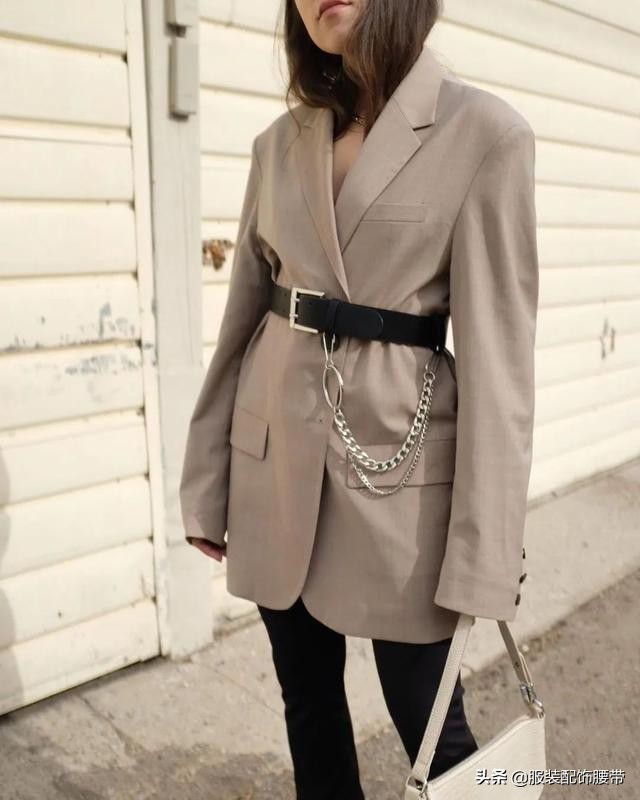 迪丽热巴鱼尾裙束腰,迪丽热巴束腰穿搭