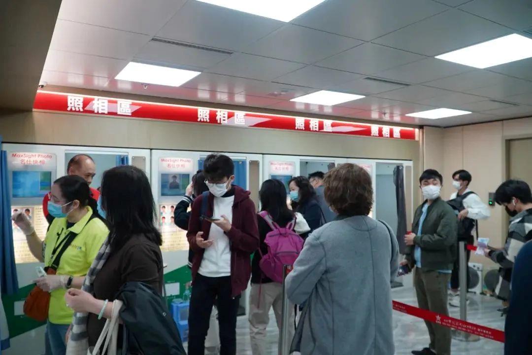 回乡证延期政策今起实施,临时一次性回乡证可以买高铁票吗