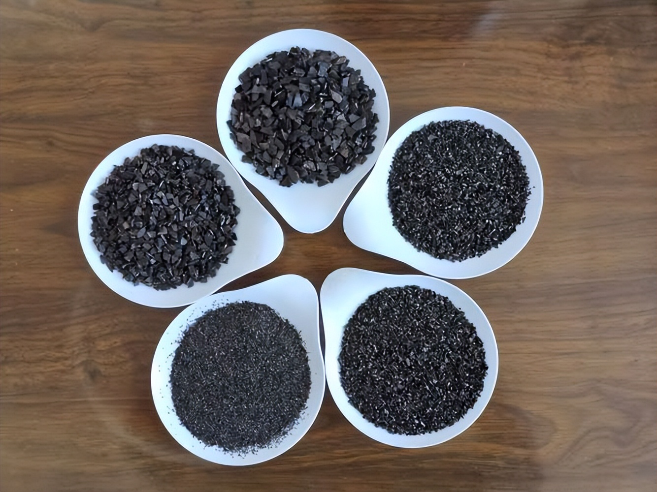 竹炭印花技术：利用多孔结构吸附作用，达到对棉织物的除臭效果