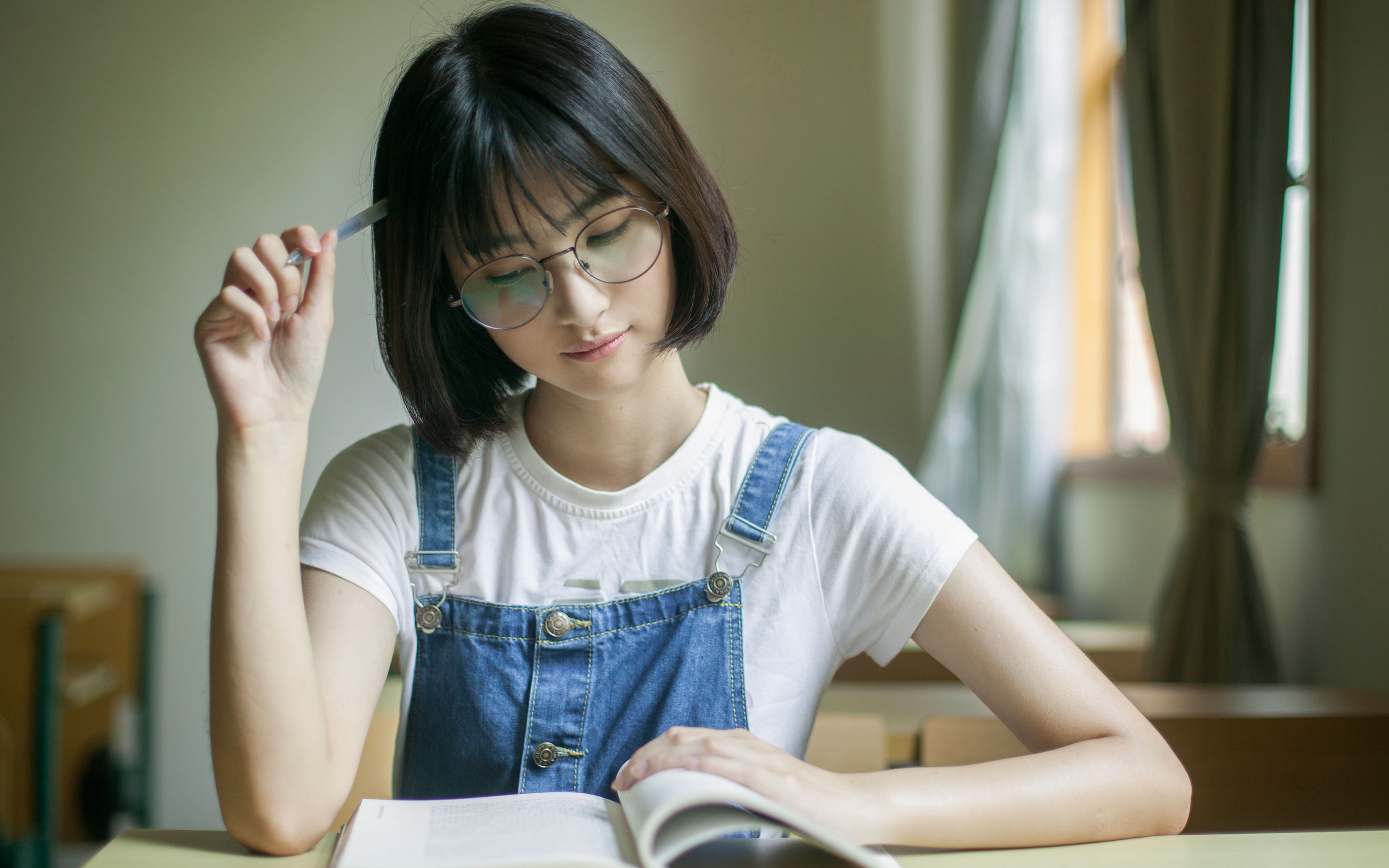 未来十年适合女生的十大高薪职业,未来女生最吃香的十大专业赚钱
