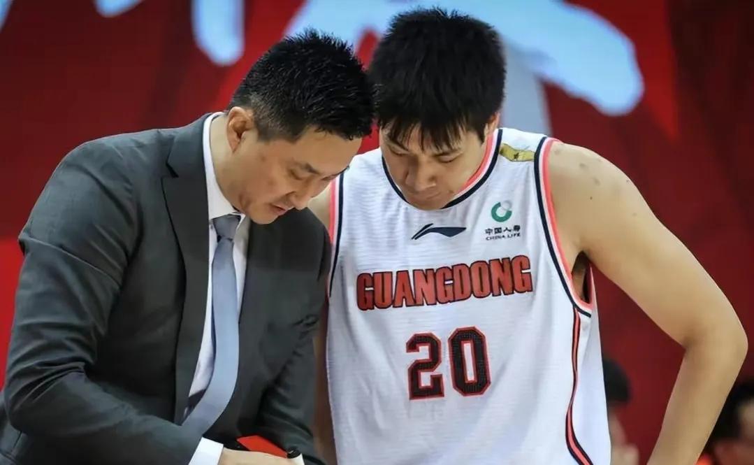 朱八广东宏远巅峰时刻,杜锋和朱8谁厉害