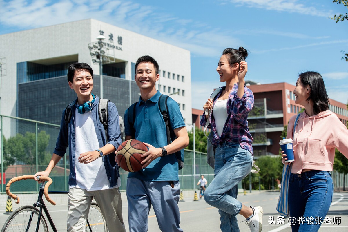 大学生参军入伍的四大优惠政策,理工类大学毕业生优先入伍