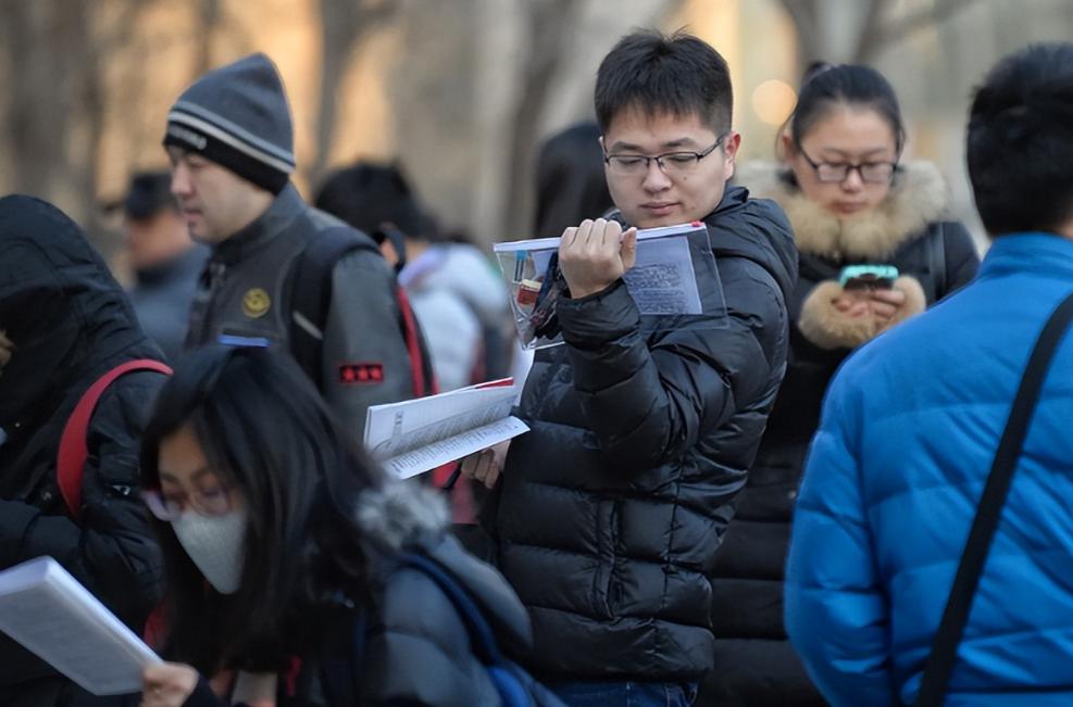 公务员面试对答如流,公务员面试质疑成绩该怎样做
