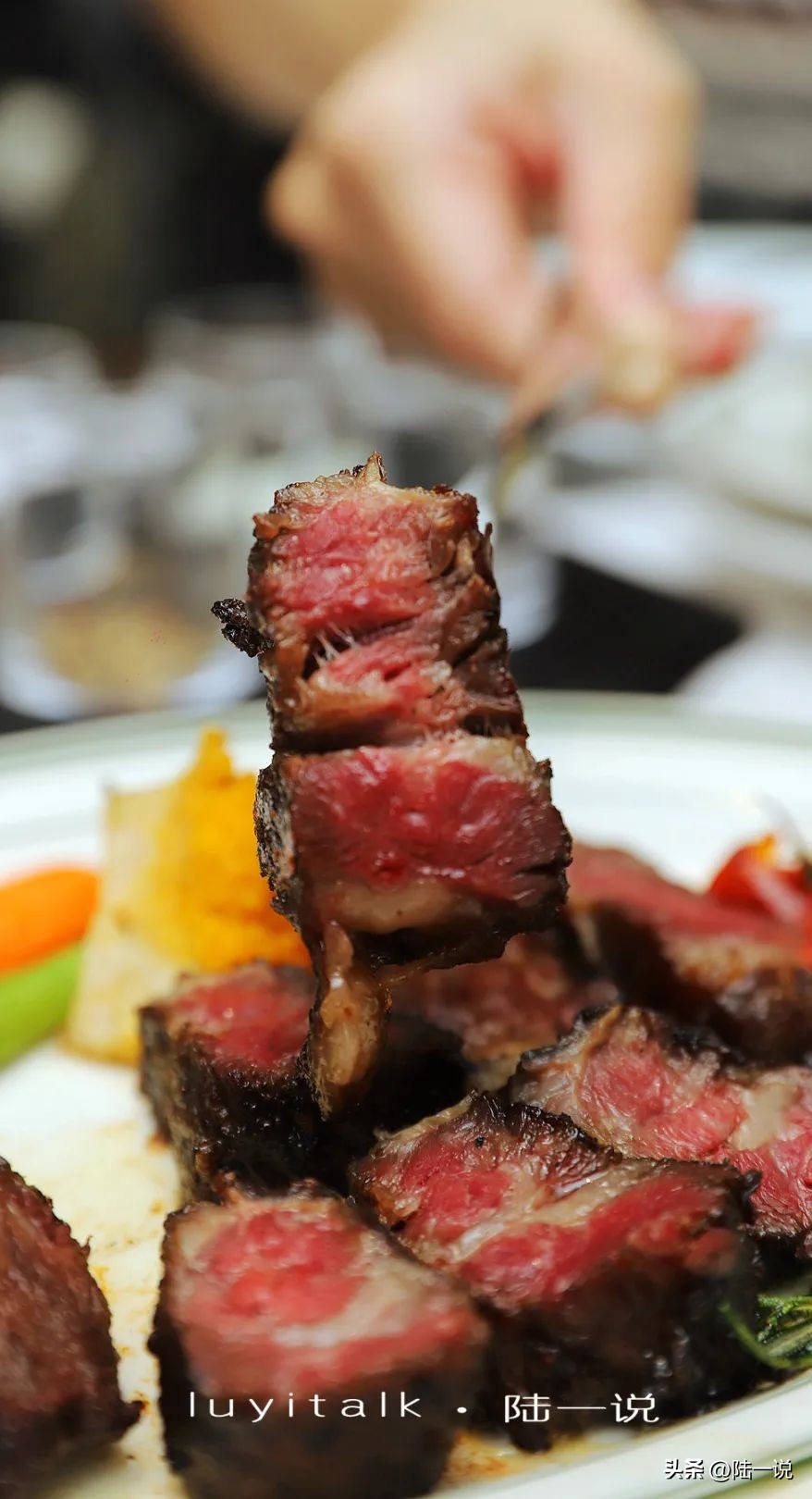 花3500元到牛排馆刷菜单,澳洲、美洲、欧洲,龙虾,蛏王,和牛