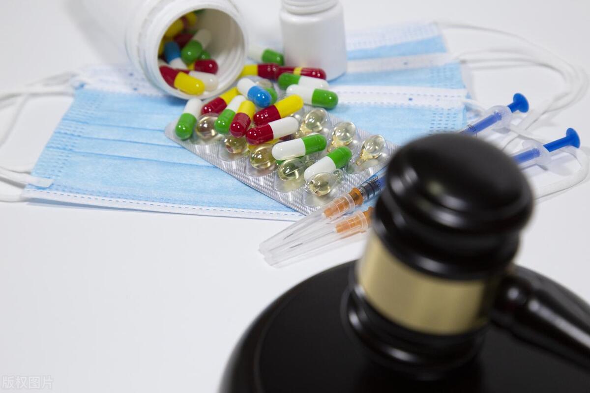 业委会有什么权利换物业,小区物业的权利有哪些