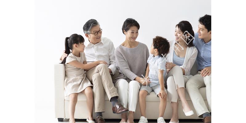 男邻居说捡到了我的衣服，我上去看了才发现那是我的内衣