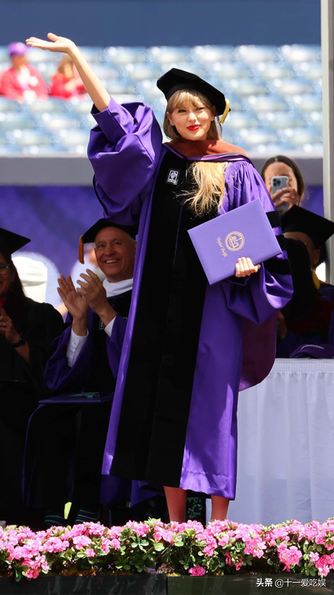 泰勒斯威夫特从小到现在的成长,泰勒斯威夫特真实生活