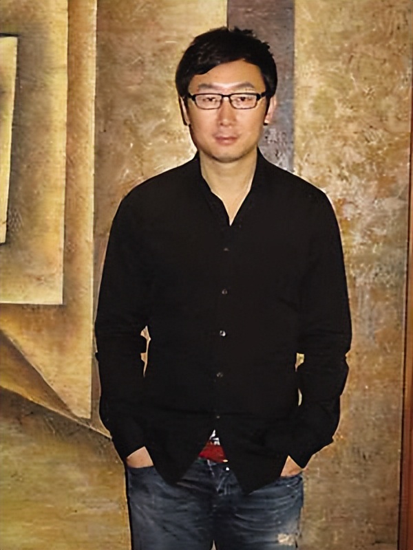 央视女主持人胡蝶有整容吗,主播胡蝶几岁嫁陆川