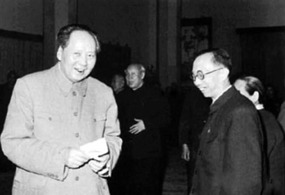 新中国成立后，前清皇帝溥仪何去何从？毛主席、周总理都很关心他