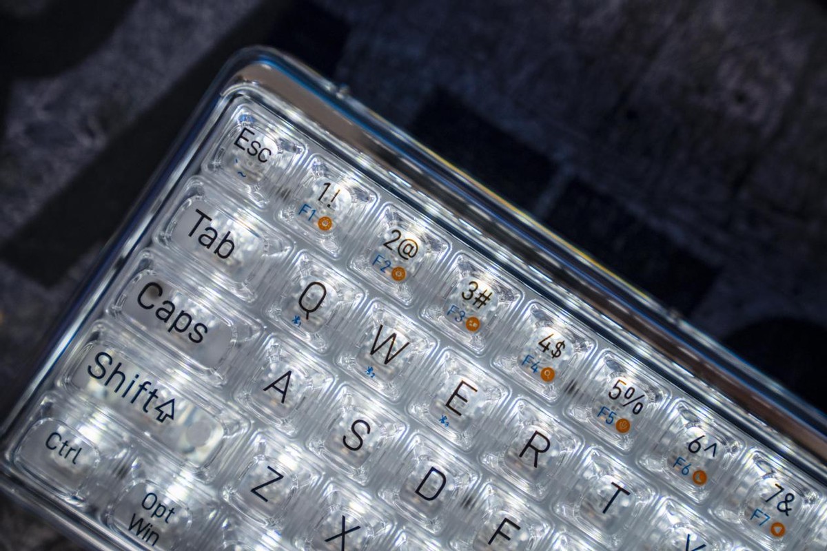 洛斐蓝牙键盘青轴,洛斐蓝牙机械键盘测评