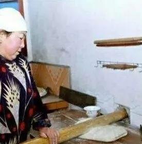 大西北的锅盔,大西北煎饼肉夹馍