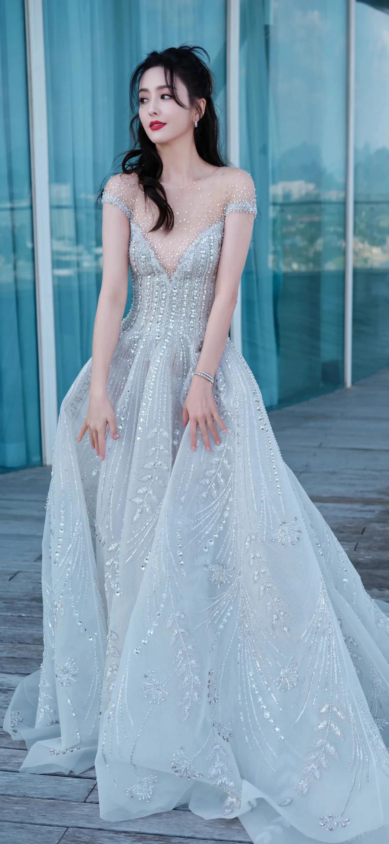 佟丽娅大唐战舞高清壁纸,佟丽娅高清女机长壁纸