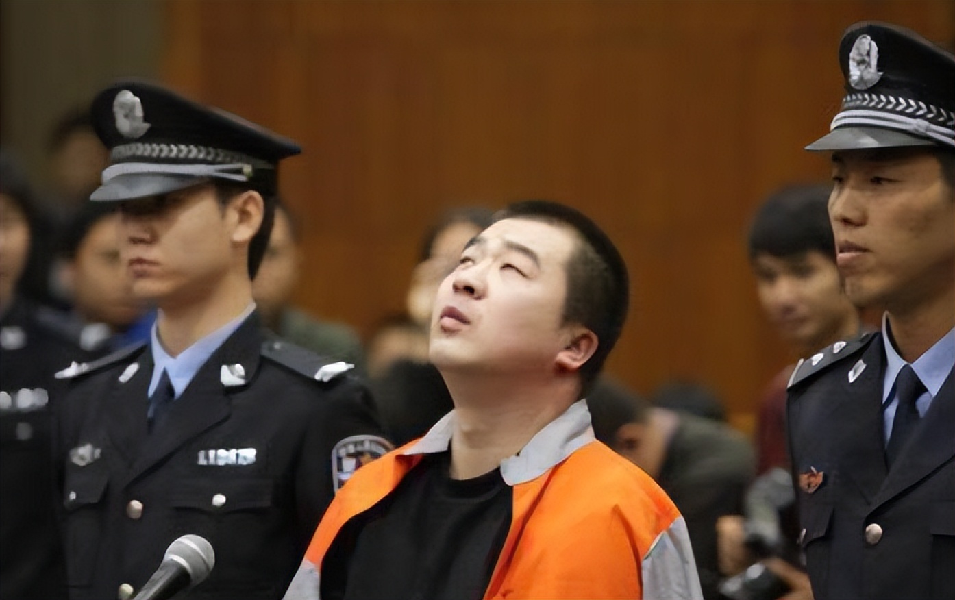 北京杀了一家六口灭门案,北京杀全家灭门案