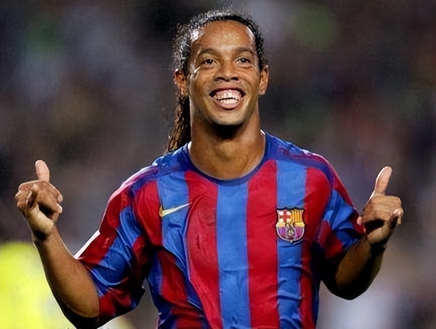 小罗巅峰时脚下技术有多可怕,小罗05-06赛季无敌盘带集锦