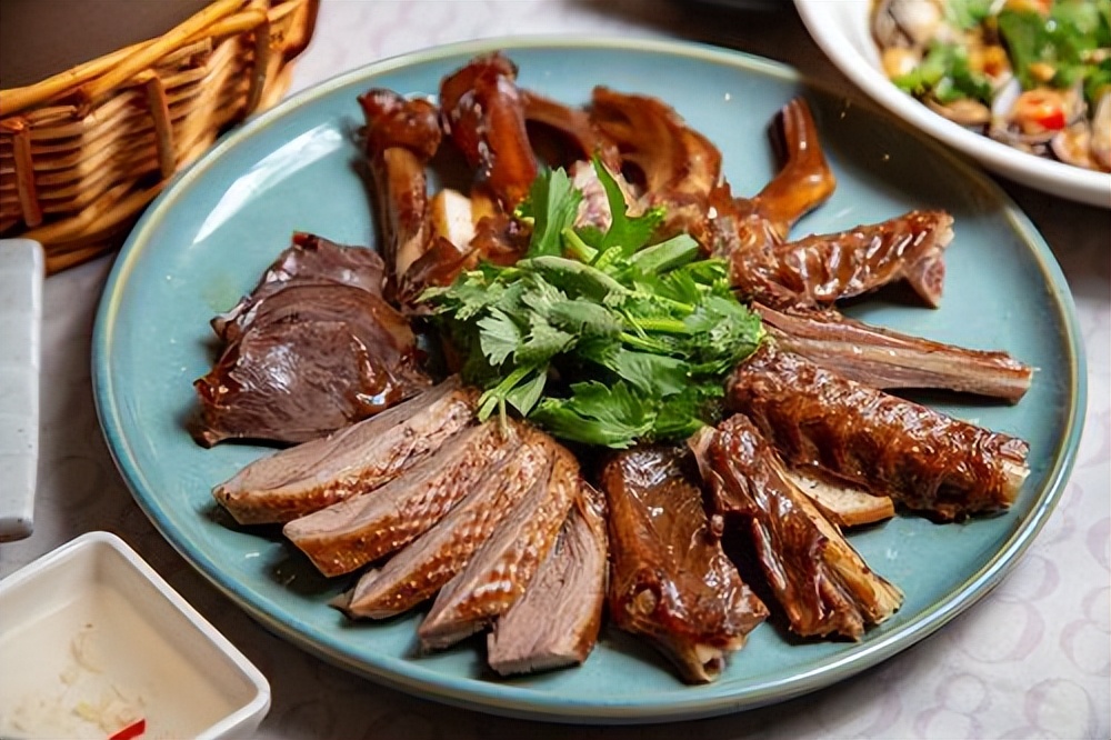 鹅肉,是乙肝的“催命符”吗?内科医生:养肝,少吃4肉,多吃6果