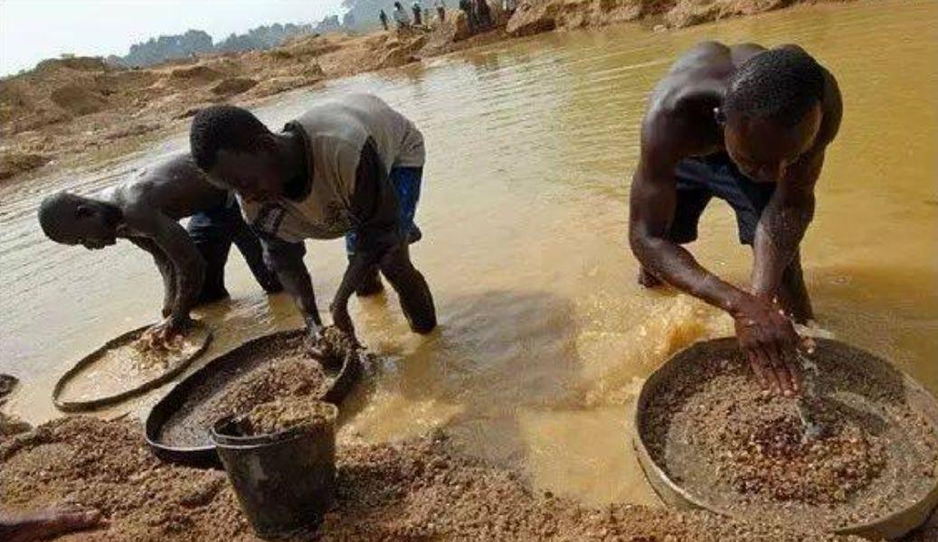 人造钻石占市场的多少,人造钻石需要多大的能量