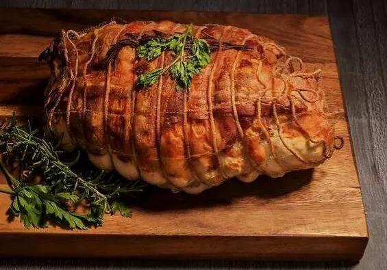 美国菜汉堡,吃炸鸡汉堡和薯条美国