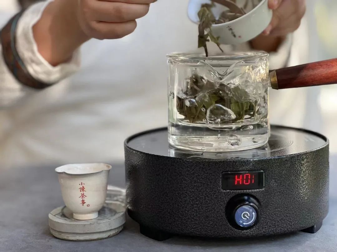 初学品茶怎么感受茶的醇与甘,如何正确选茶品茶