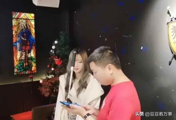 奇葩,陕西男子花19万元和女主播发生关系,报警后,19万全部没收