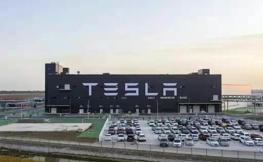 丰田中国销量下滑,第四代吉利帝豪为什么销量下滑