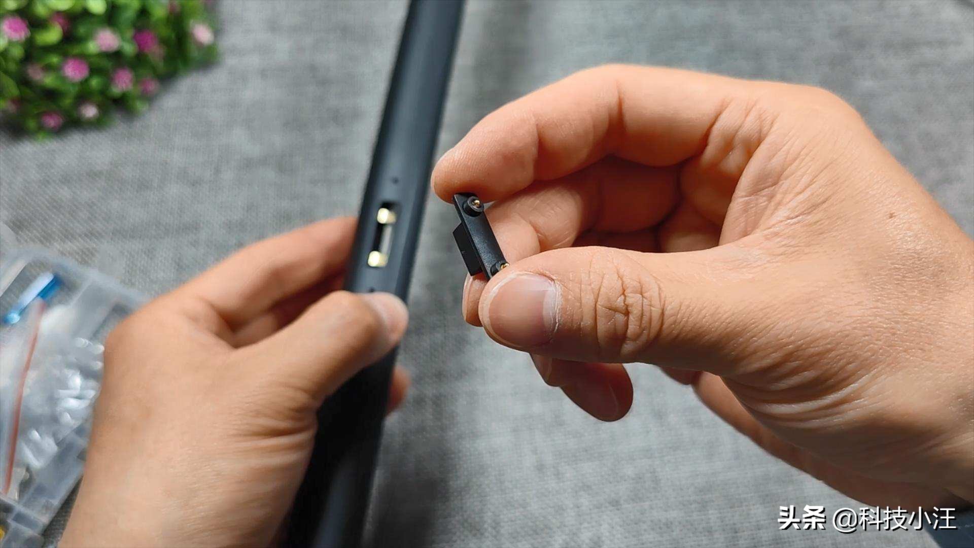 自己动手修复灯罩,米家智能显示器挂灯1s重置